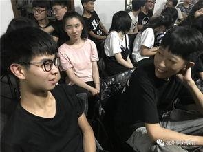吃瓜群众呼唤c罗,C罗归来，足球盛宴再启！