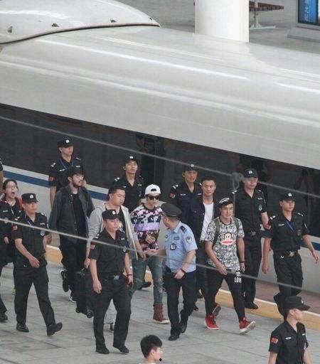 内江明星保安职责,守护平安的钢铁长城