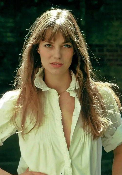 法国女明星歌手,揭秘女明星歌手的璀璨人生