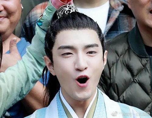 大鼻子男明星古装,揭秘大鼻子男星古装风华绝代之谜